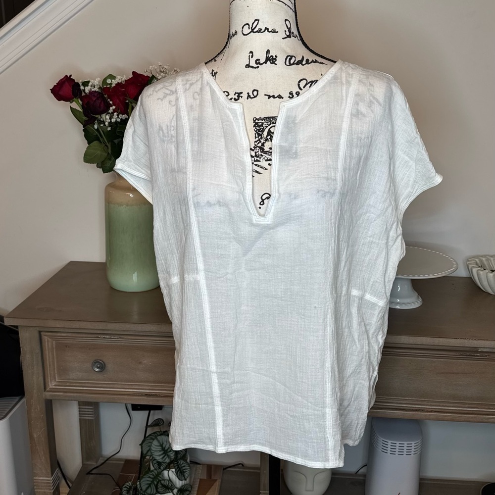 Vince White Short-Sleeve Split-Neck Tunic